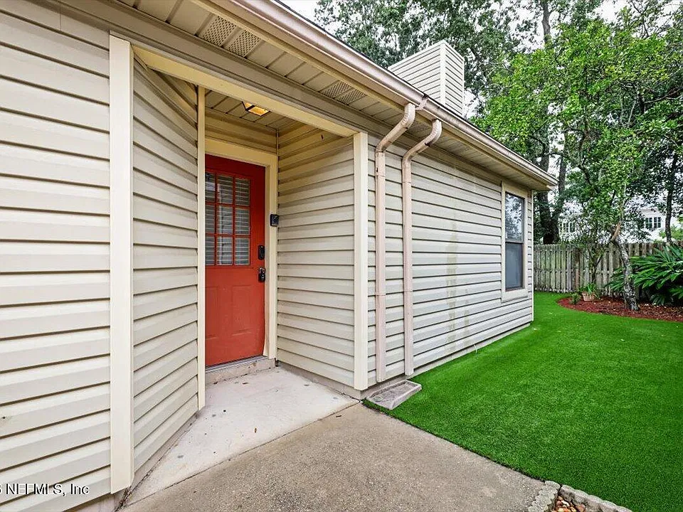 3811 Millpoint Dr