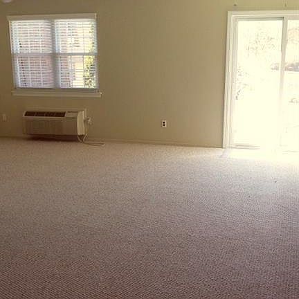 4th image of 424 Carpenter Ave APT 3