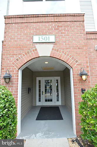1501 N Point Dr #202 Photo 1