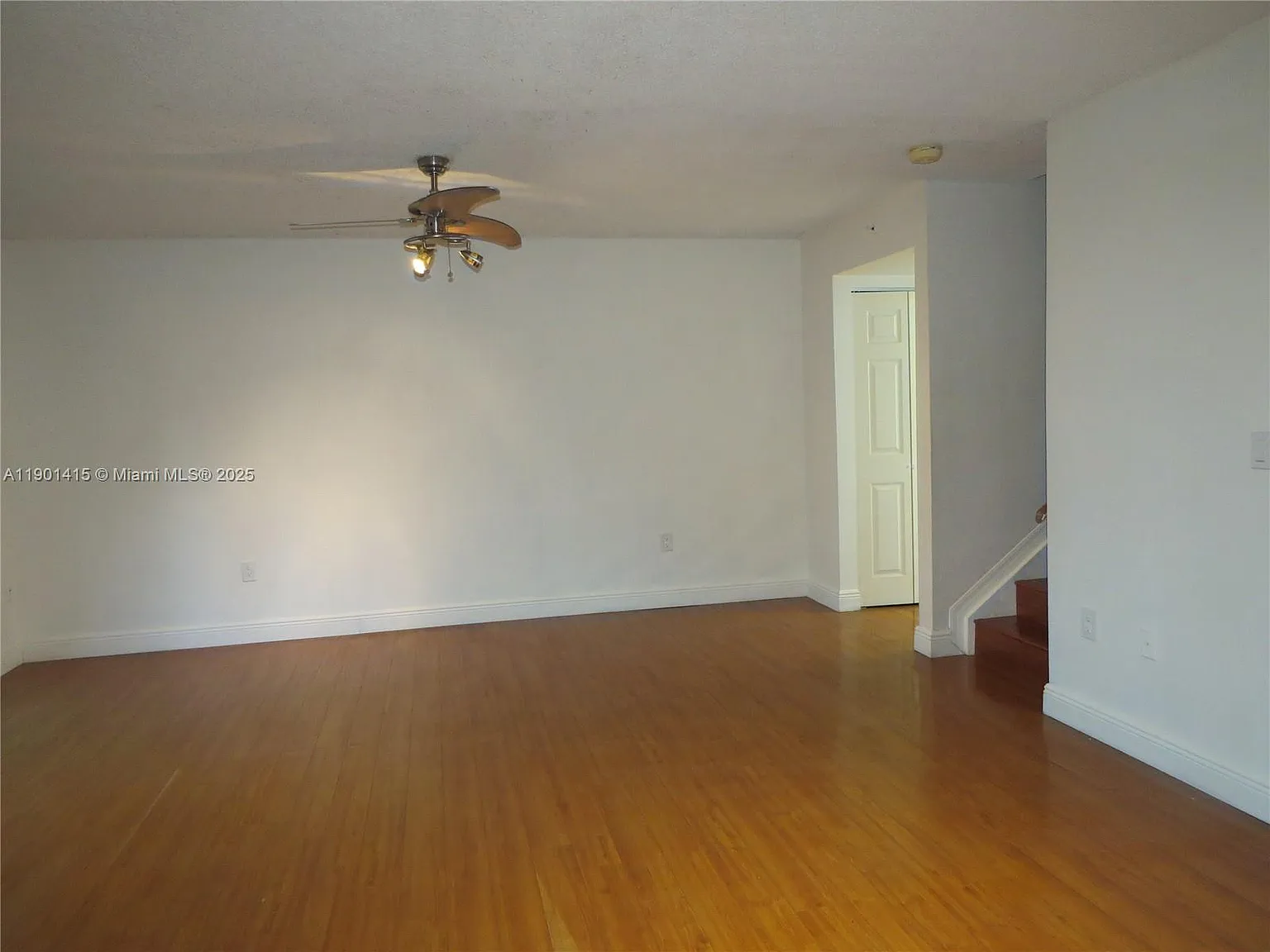 2 bed, 2.5 bath, 1200 sqft, $2,400 — Photo 4