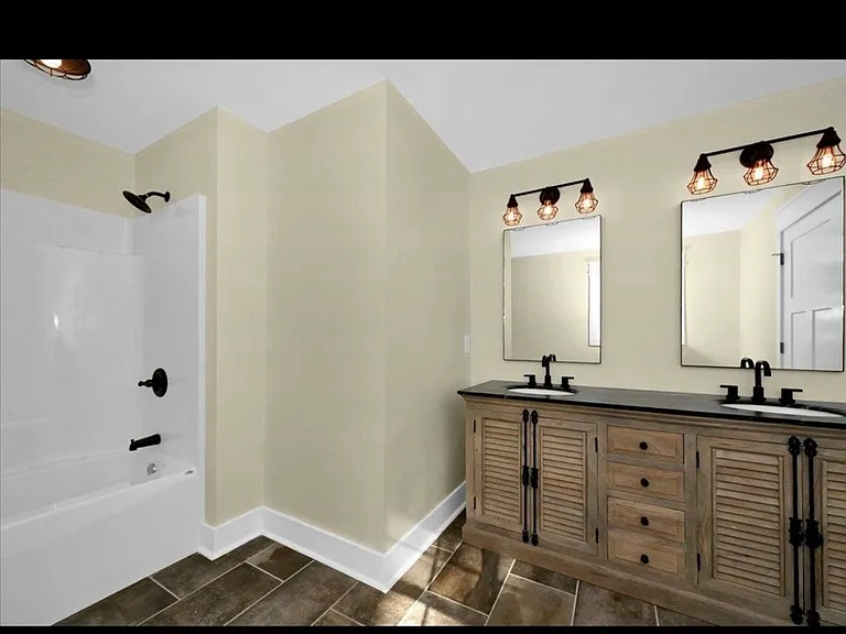 641 County Road 1216 — Photo 2