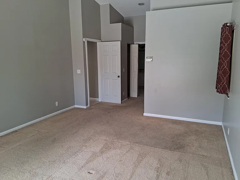 4863 Chardonnay Dr — Photo 34