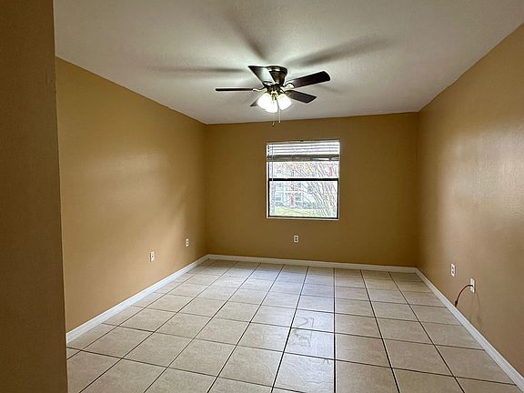 5th image of 3028 Parkway Blvd Unit 210-1-1