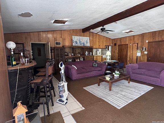 2nd image of 205 W Mayfield
