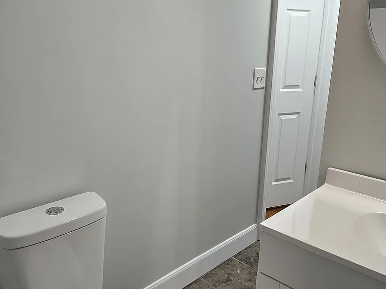 131-133 Morris Ave #3 — Photo 19
