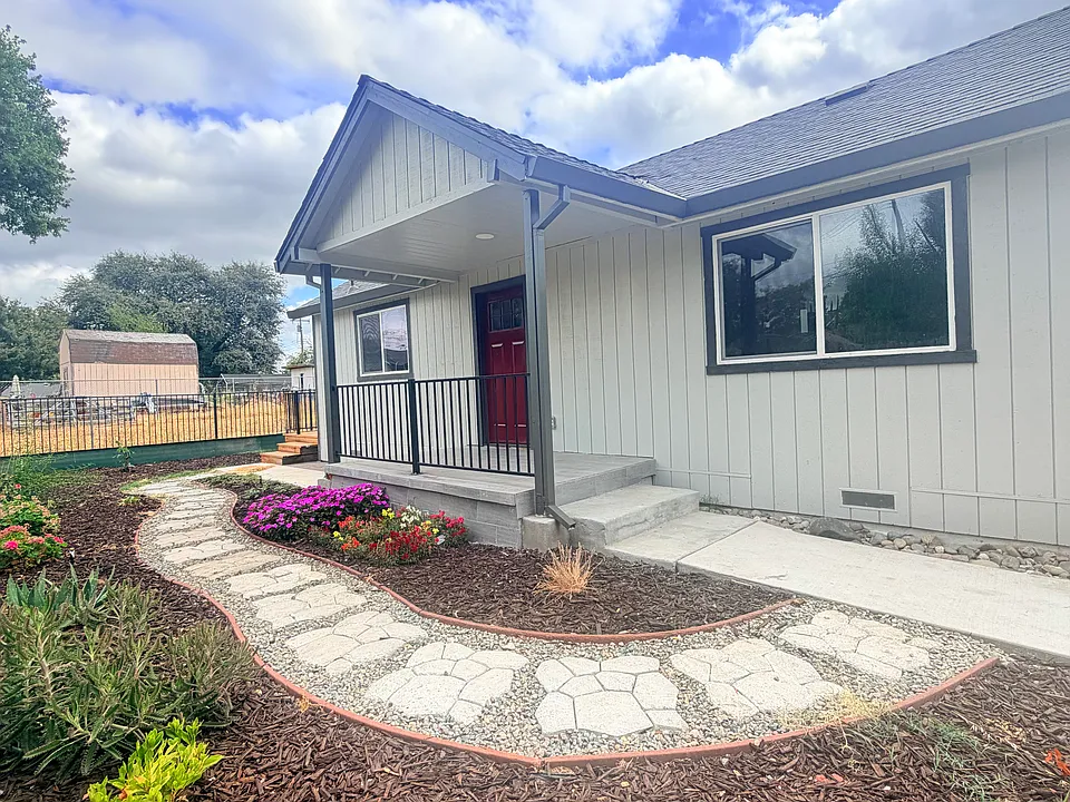 8911 Central Ave #2
