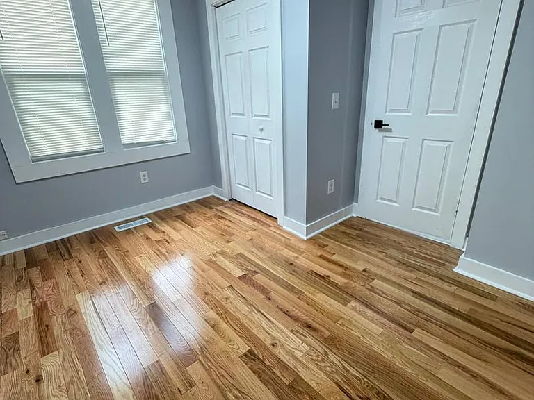 40 Walnut — Photo 6