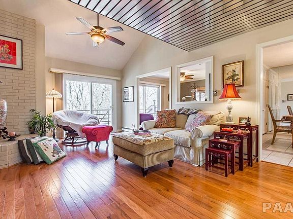 2nd image of 7247 N Lakeside Ct #24