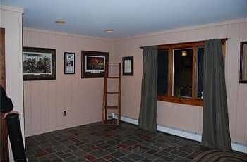 2nd image of 391 Yawgoo Valley Rd