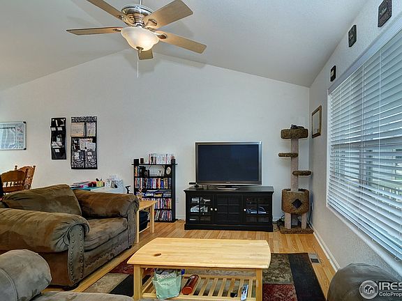 5th image of 754 School House Dr