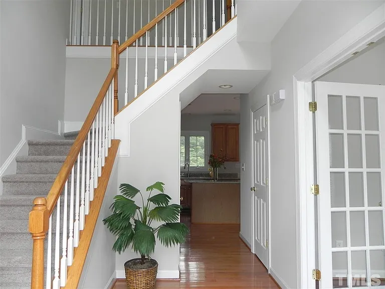 103 Hickorywood Blvd — Photo 2