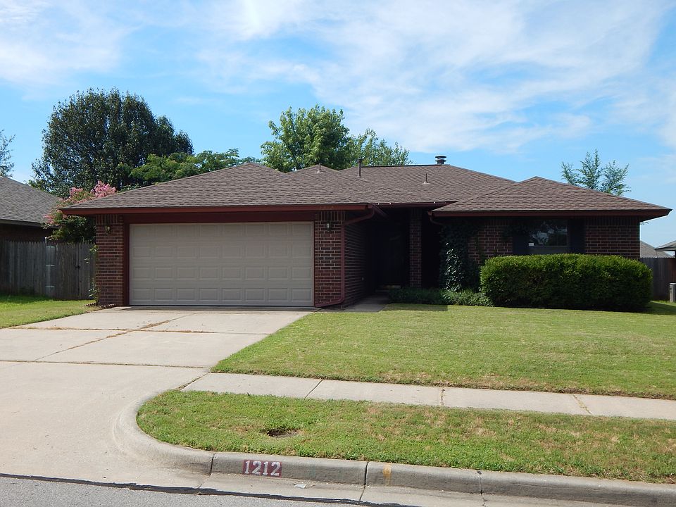 1st image of 1212 Teakwood Dr