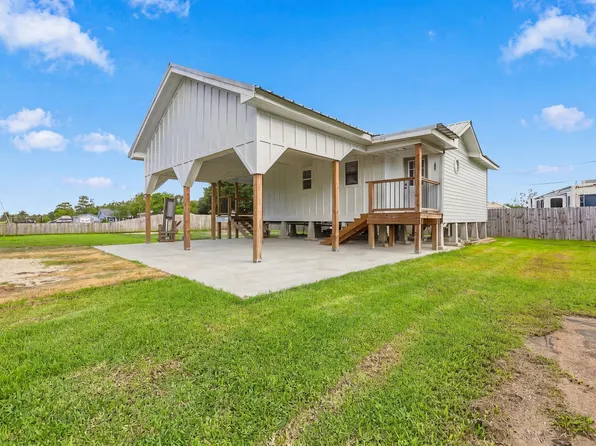 112 W 213th St, Galliano, LA 70354