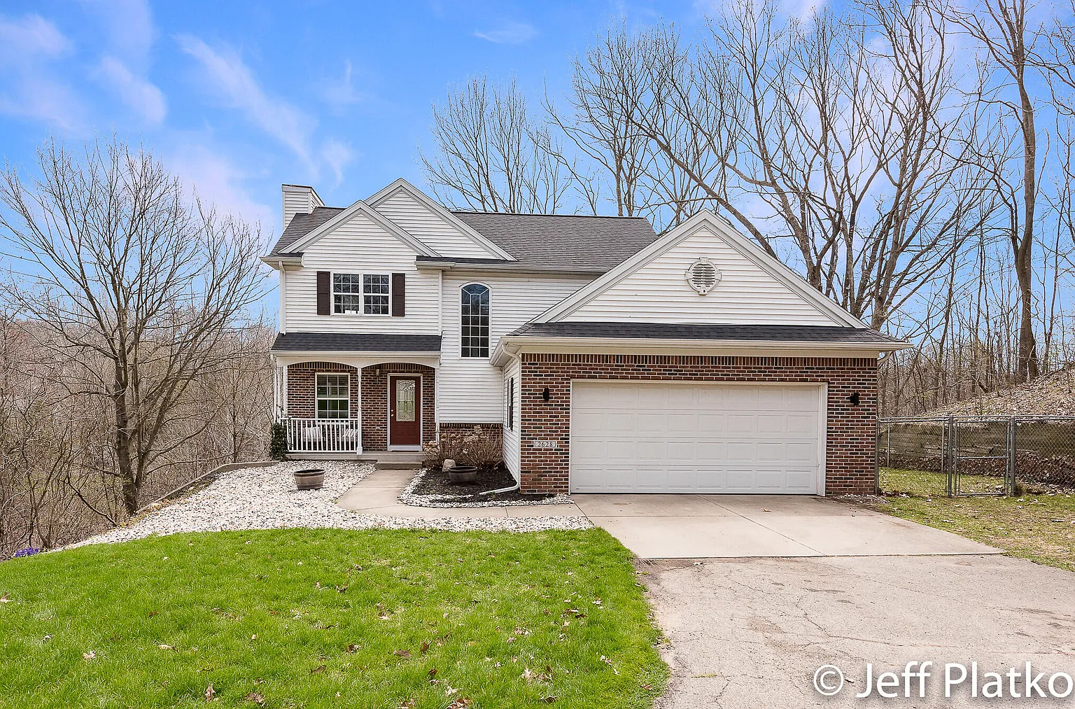 2628 Berkley Ct NE photo 1