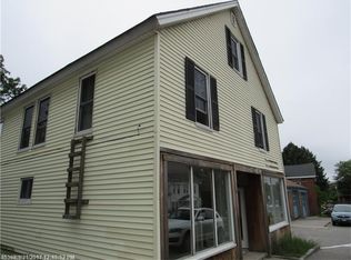 19 Main St, Topsham, ME 04086