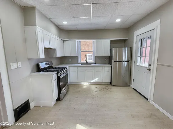 320 Prescott Ave, Scranton, PA 18510