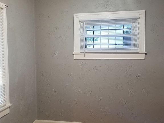 5th image of 3949 Cornelius Ave