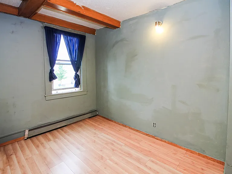 220 W Russell St #2 — Photo 3