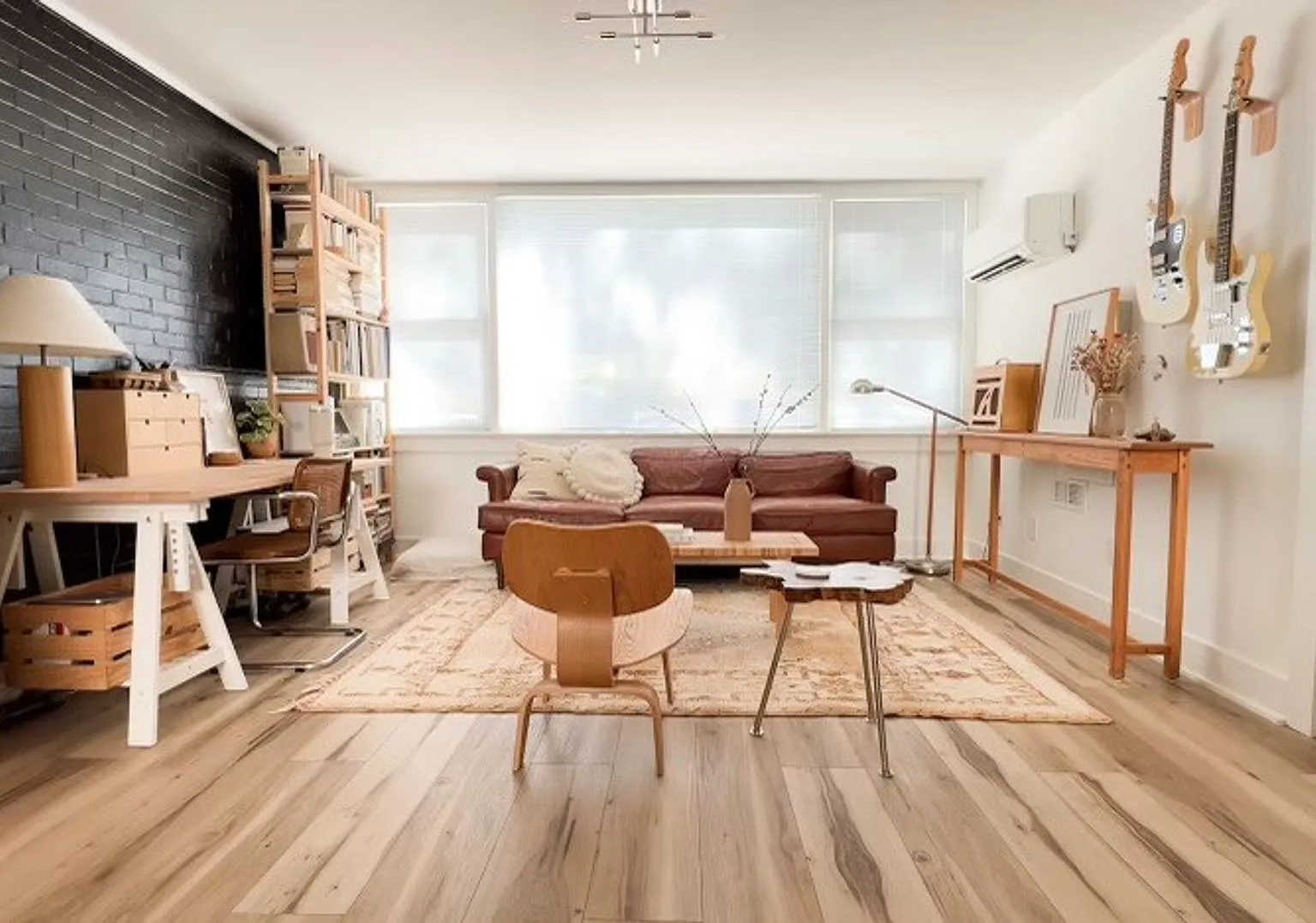 408 Hillsborough — Photo 1
