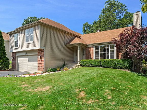 2nd image of 664 White Oak Ln
