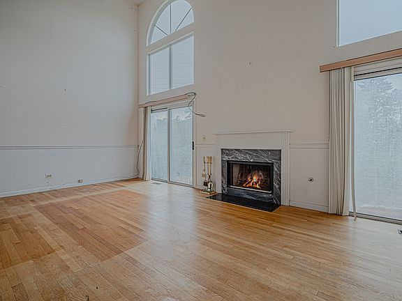 5th image of 5907 Delaware Ave