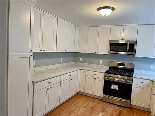 1st image of 90 Fernwood Ave #2