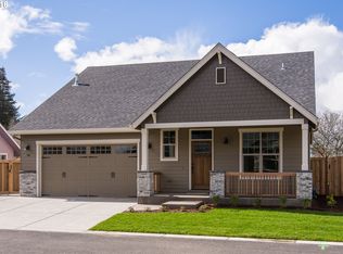 535 Wedgewood Dr, Eugene, OR 97404