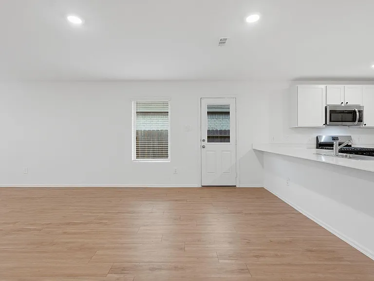 235 River Grove Ct — Photo 10