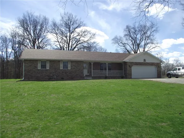 17017 E 1700th Ave, Teutopolis, IL 62467