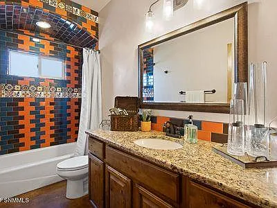 3635 Santa Cecilia Ave — Photo 11