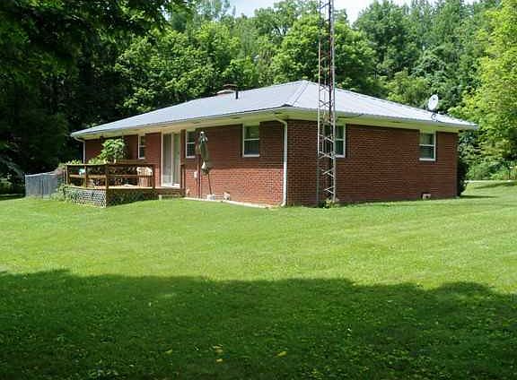 3rd image of 2533 W Cambridge Dr