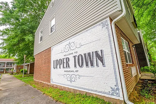 Upper Town Townhouses & Flats Photo 1