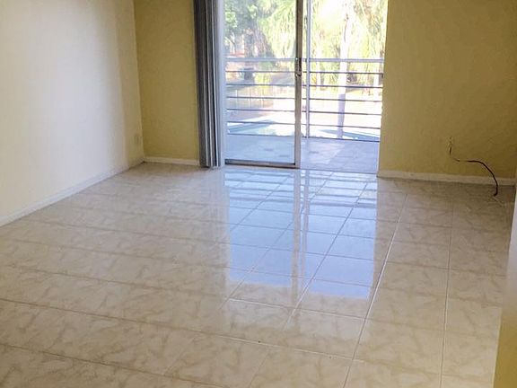 5th image of 4364 NW 9th Ave APT 16-3C