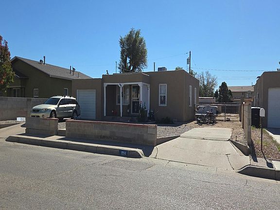 2nd image of 1014 La Luz Dr NW