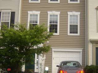 45487 Pine Trail Ter, Sterling, VA 20164
