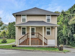 6449 Merriman Rd, Roanoke, VA 24018