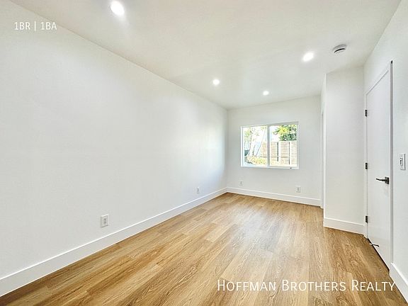 5th image of 3422 S Centinela Ave
