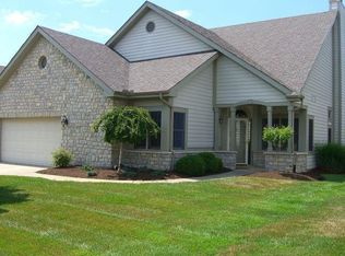 1061 Yankee Trace Dr, Dayton, OH 45458