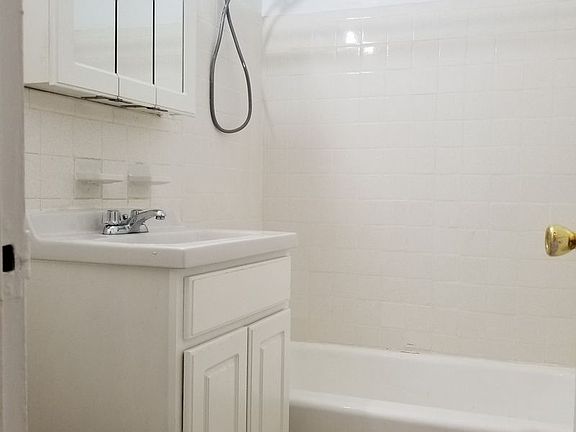5th image of 244 Fieldston Ter APT 8D