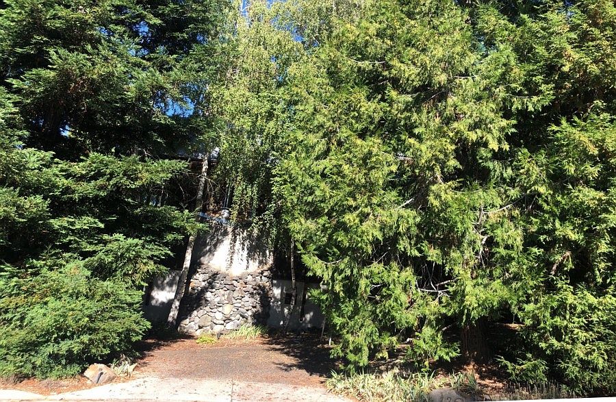 1st image of 126 Ventana Ct