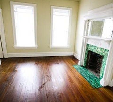 3rd image of 4126-4128 E Iowa Ave
