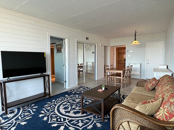 4th image of 14401 Commodores Dr Unit 110