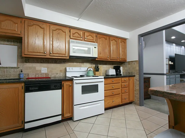 219 W Murray St #1 — Photo 8
