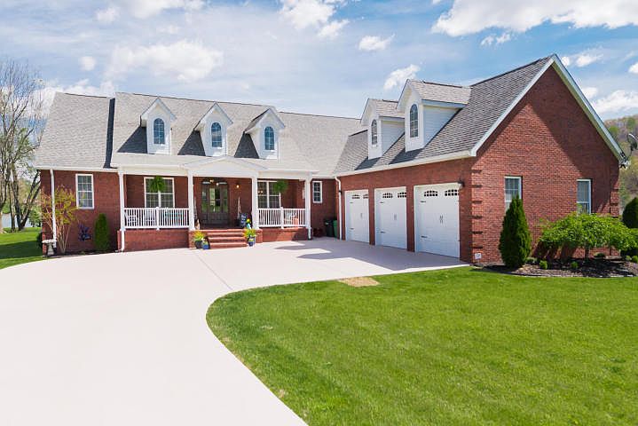 1st image of 126 Vista Pointe Dr