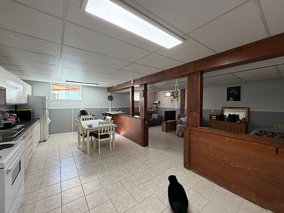 2nd image of 6 Hillcourt Dr