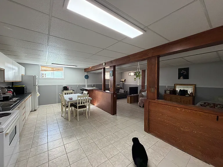 6 Hillcourt Dr — Photo 2