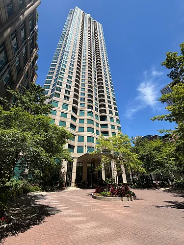 400 N Lasalle St Photo 1