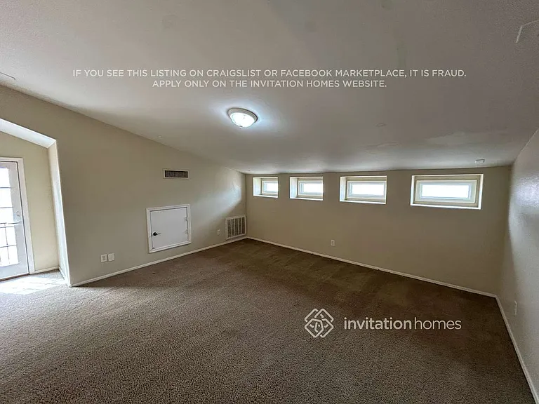 5710 S 21st Ter — Photo 11