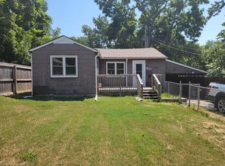 1921 S Hardy Ave, Independence, MO 64052