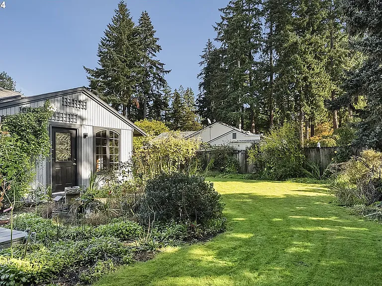5722 SW Fernbrook Way — Photo 4